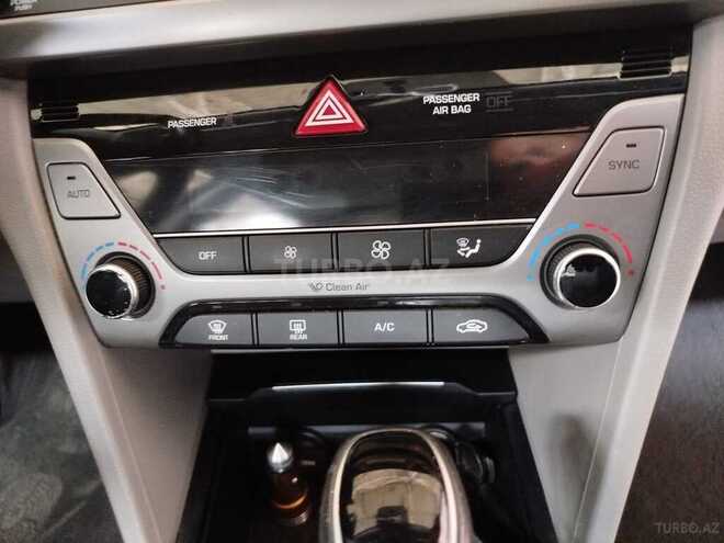 Hyundai Elantra 2017, 73,000 km - 2.0 л - Bakı