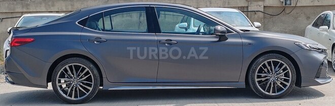 Toyota Camry-3