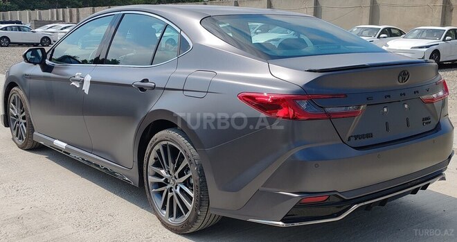 Toyota Camry-6