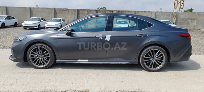 Toyota Camry-7
