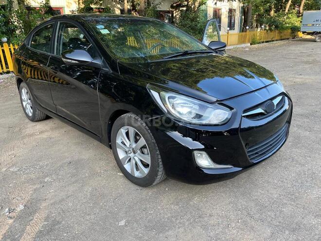 Hyundai Accent 2010, 218,353 km - 1.4 l - Masallı