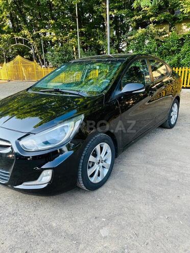 Hyundai Accent 2010, 218,353 km - 1.4 l - Masallı