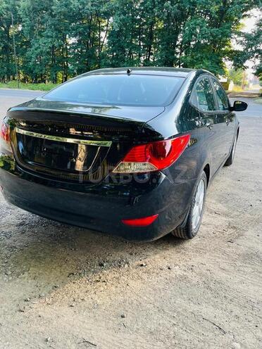 Hyundai Accent 2010, 218,353 km - 1.4 l - Masallı