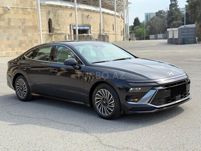 Hyundai Sonata-4