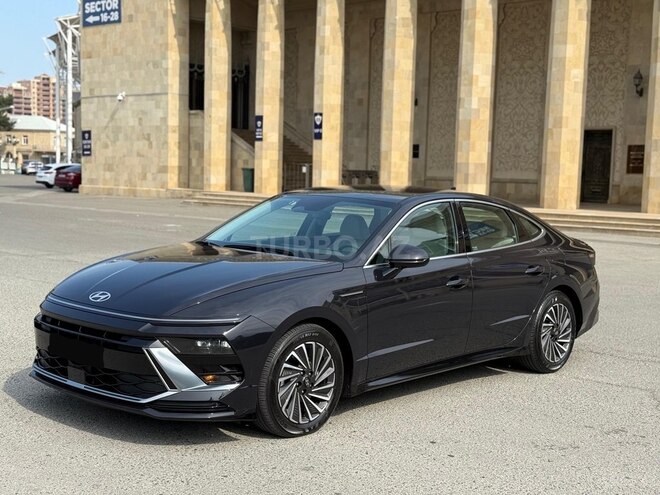 Hyundai Sonata-2