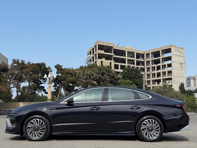 Hyundai Sonata-6