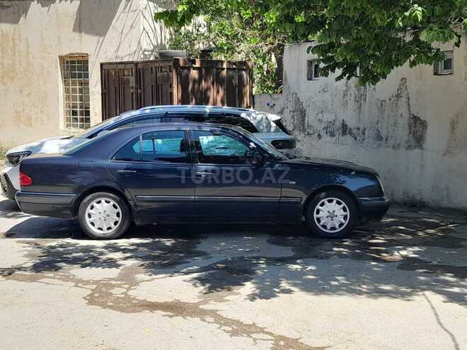 Mercedes E 280 1999, 290,000 km - 2.8 l - Bakı
