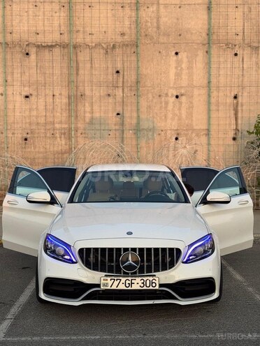Mercedes C 300-1
