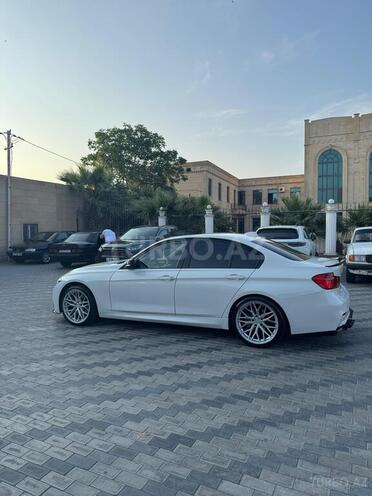 BMW 320-8