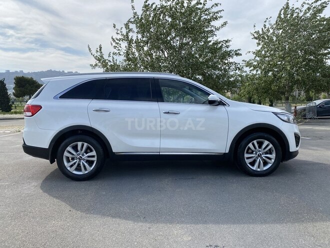 Kia Sorento 2017, 179,900 km - 2.0 l - Bakı