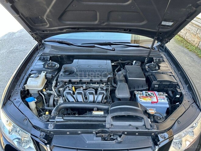 Hyundai Sonata-4