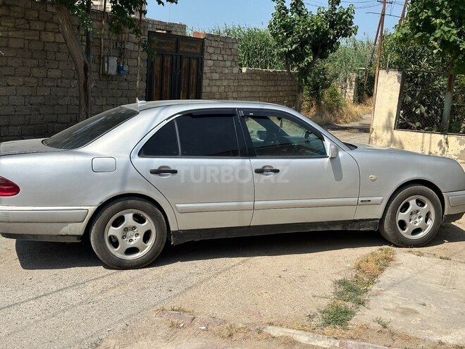 Mercedes E 220 d 1998, 125,000 km - 2.2 l - Bakı