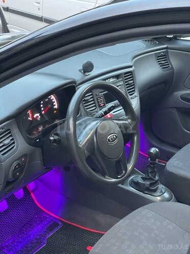 Kia Rio-3