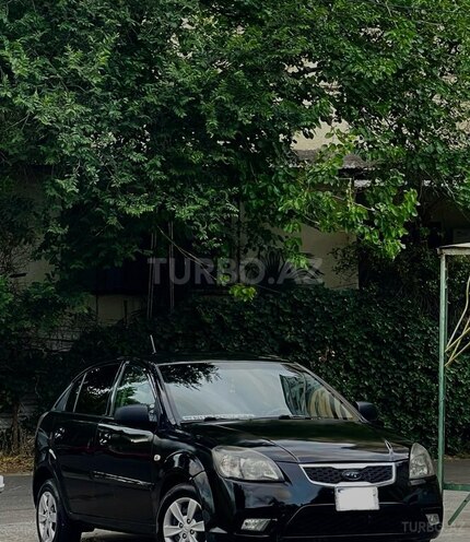 Kia Rio-1
