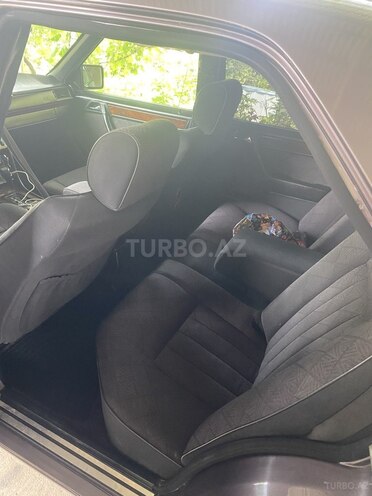 Mercedes E 220 1994, 39,000 km - 2.2 l - Bakı