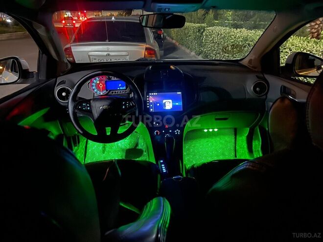 Chevrolet Aveo-16