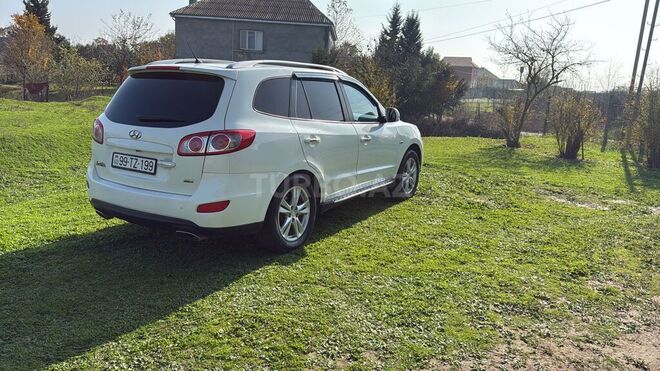 Hyundai Santa Fe 2011, 200,000 km - 2.0 l - Masallı