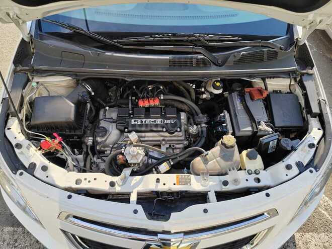 Chevrolet Cobalt-17