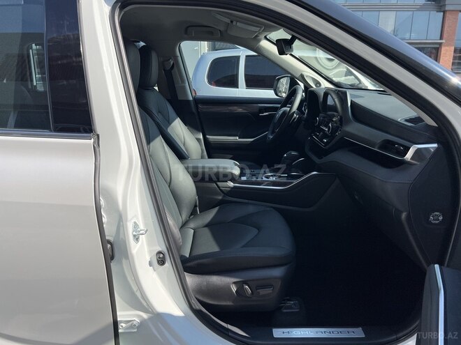 Toyota Highlander-8