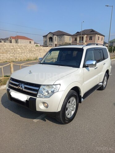 Mitsubishi Pajero 2008, 210,000 km - 3.0 л - Bakı