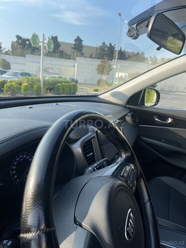Kia Sorento-18