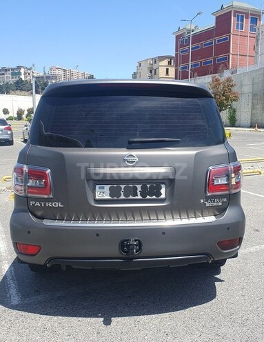 Nissan Patrol 2011, 130,000 km - 5.6 l - Bakı