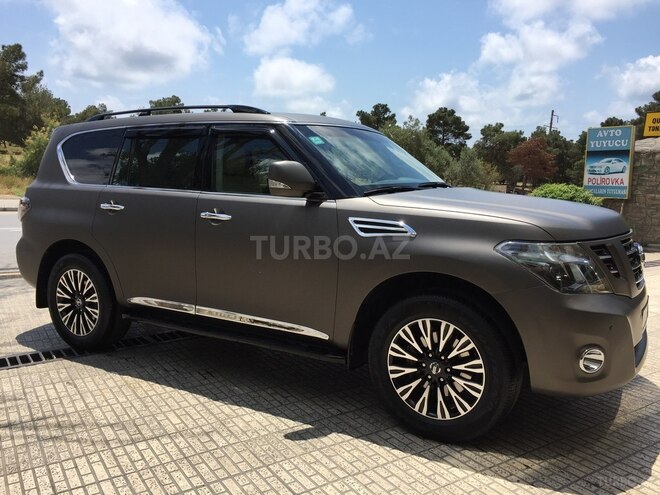 Nissan Patrol 2011, 130,000 km - 5.6 l - Bakı