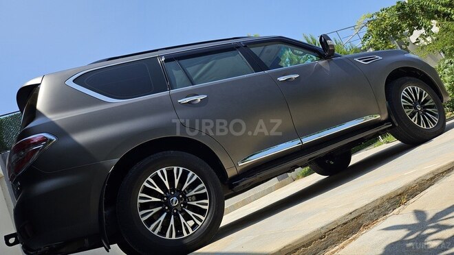 Nissan Patrol 2011, 130,000 km - 5.6 l - Bakı
