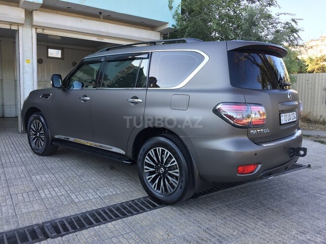 Nissan Patrol 2011, 130,000 km - 5.6 l - Bakı