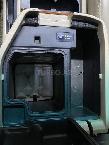 Toyota Land Cruiser-20
