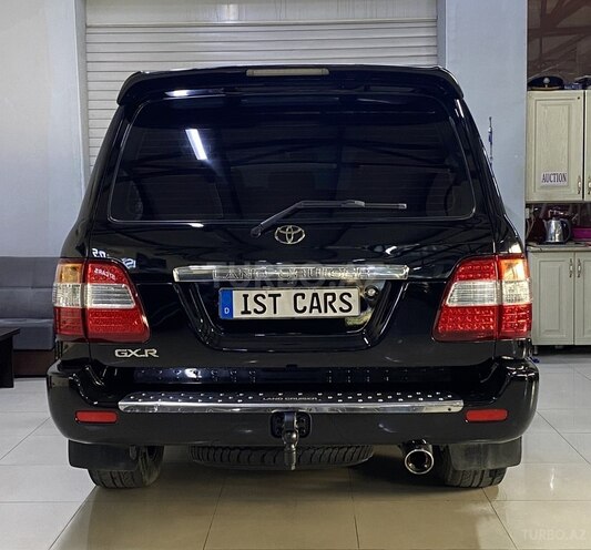 Toyota Land Cruiser-8