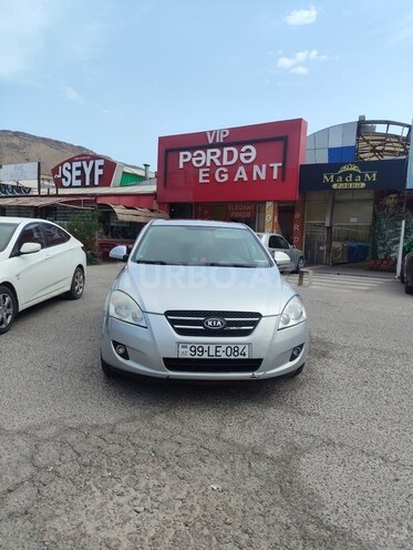 Kia Ceed 2008, 357,160 km - 1.6 л - Salyan
