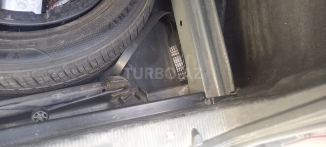 Mercedes E 200 2000, 300,000 km - 2.0 l - Bakı