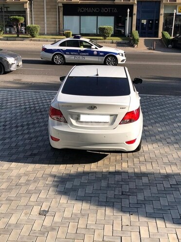 Hyundai Accent 2016, 159,000 km - 1.6 l - Bakı