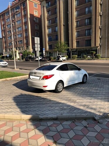 Hyundai Accent 2016, 159,000 km - 1.6 l - Bakı