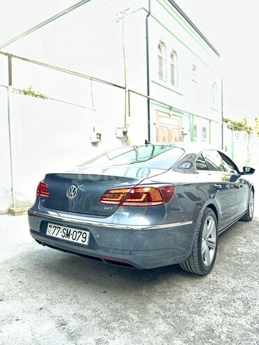 Volkswagen Passat CC-12