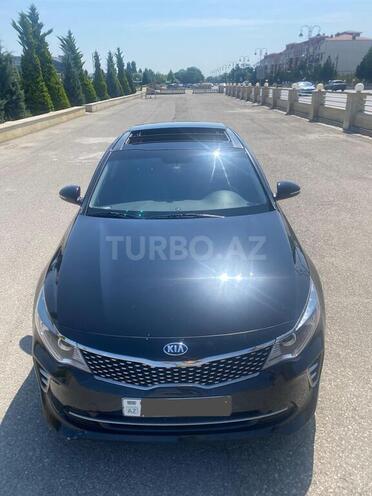 Kia K5-1