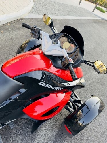Can-Am Spyder RS-4