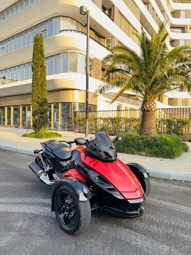 Can-Am Spyder RS-5