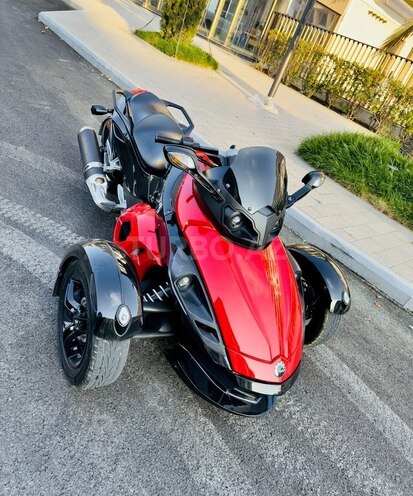 Can-Am Spyder RS-6
