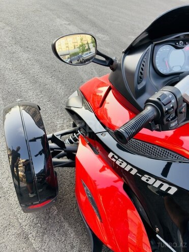 Can-Am Spyder RS-10