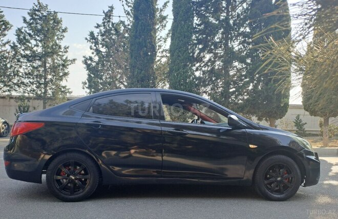 Hyundai Accent 2013, 212,000 km - 1.6 l - Bakı
