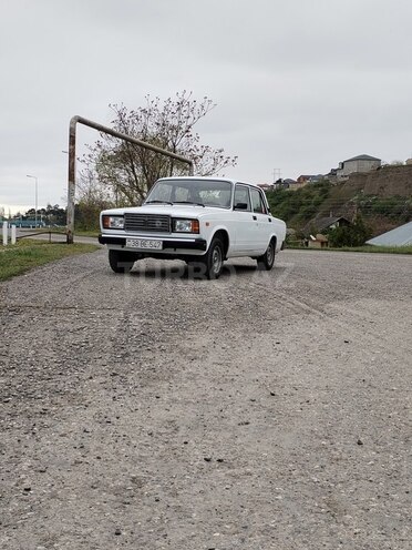 LADA (VAZ) 2107 2007, 52,041 km - 1.6 l - Quba