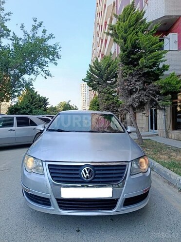 Volkswagen Passat 2005, 228,000 km - 2.0 l - Bakı