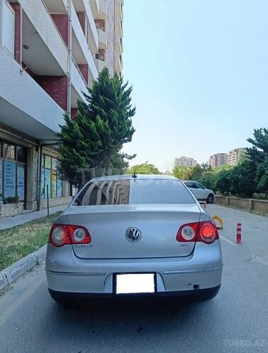Volkswagen Passat 2005, 228,000 km - 2.0 l - Bakı