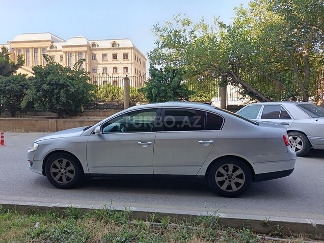 Volkswagen Passat 2005, 228,000 km - 2.0 l - Bakı