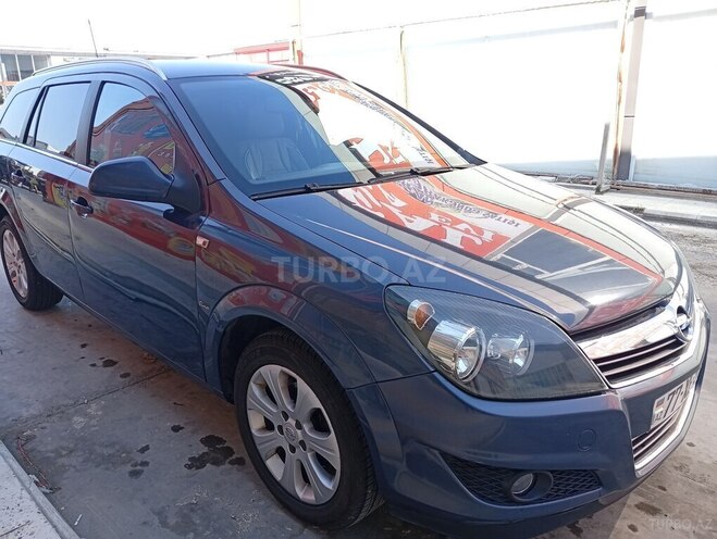 Opel Astra 2009, 285,000 km - 1.4 l - Bakı