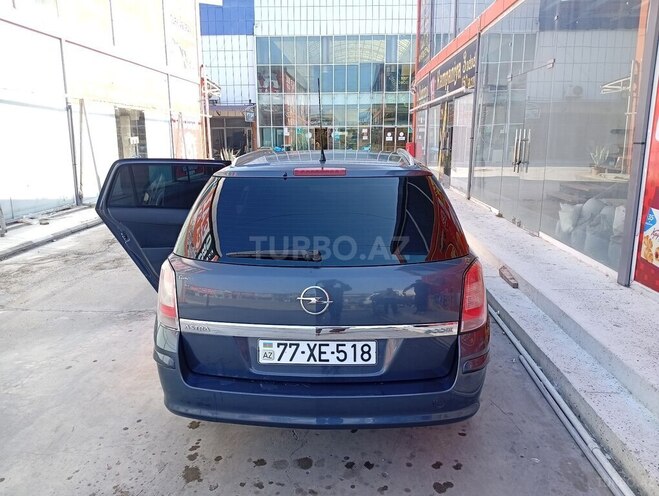 Opel Astra 2009, 285,000 km - 1.4 l - Bakı