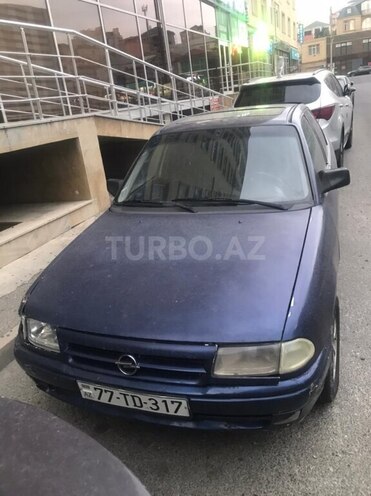 Opel Astra 1995, 40,000 km - 1.6 l - Bakı