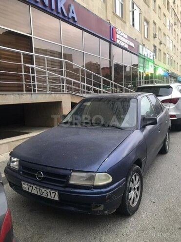 Opel Astra 1995, 40,000 km - 1.6 l - Bakı